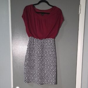 Elegant Red and Black Patterned Dress